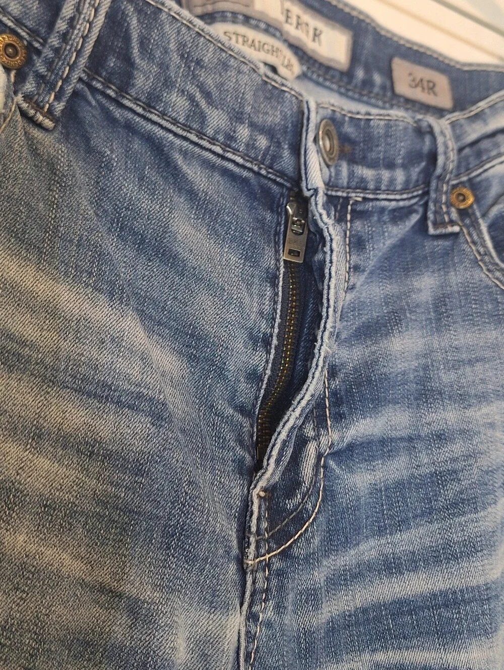 BKE Derek Straight Midrise Blue Jeans Whiskering Fading 34x29.5